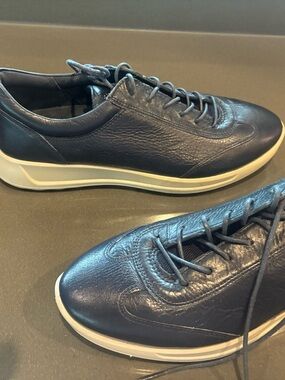 Ecco Women’s Leather Sneakers in Navy and White